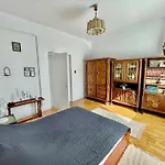 Anna Es Sara Διαμέρισμα *