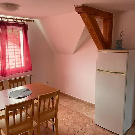 Apartment Anna Es Sara