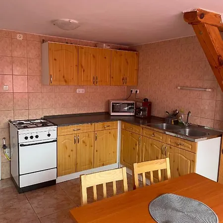 Apartment Anna Es Sara