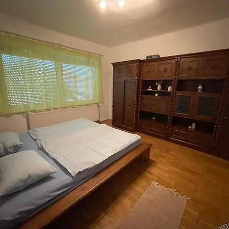 Apartment Anna Es Sara *